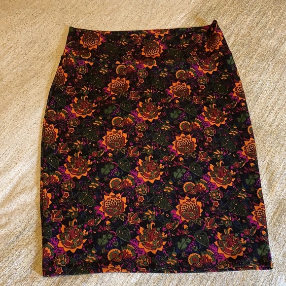LulaRoe Fall Patterned Pencil Skirt, Size XL - Picture 2 of 5